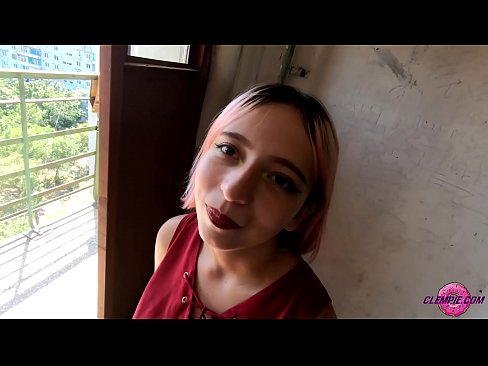 ❤️ Studentka smyslně kouří cizince ve vnitrozemí - sperma na tváři ❤ Šukání video u nás ❤