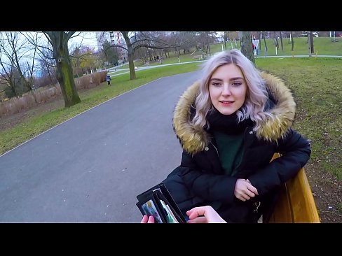 ❤️ Polyká cizí žhavé sperma za peníze - orál v parku Eva Elfie ❤ Šukání video u nás ❤